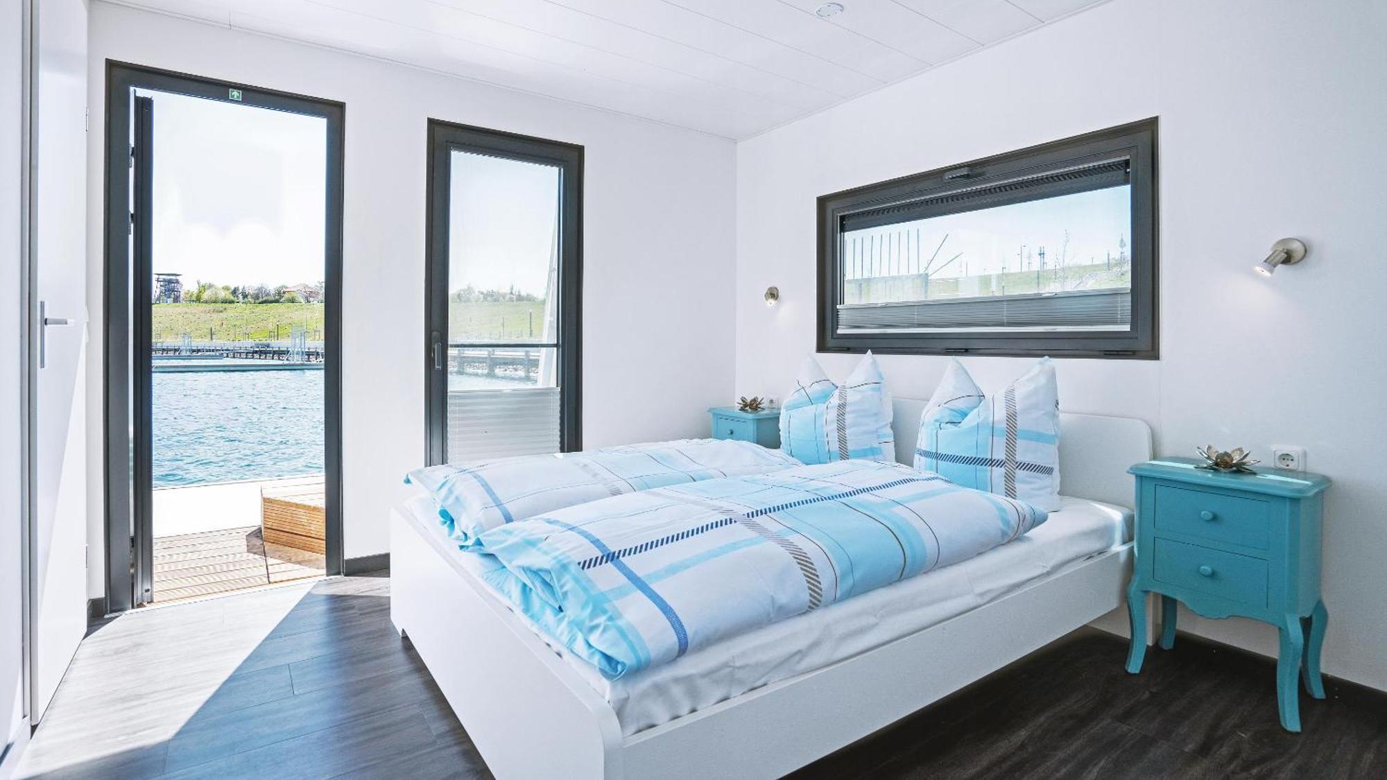 Geiseltalsee Hausboot - Floating House - Hausboot Junior Braunsbedra Exteriör bild