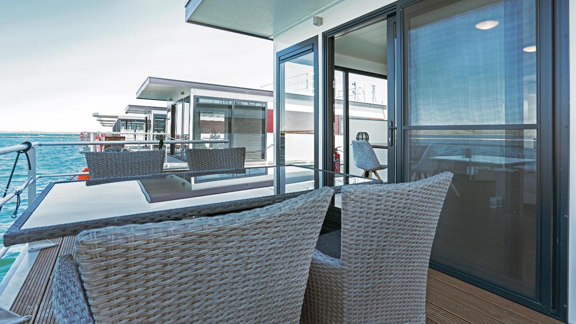 Geiseltalsee Hausboot - Floating House - Hausboot Junior Braunsbedra Exteriör bild